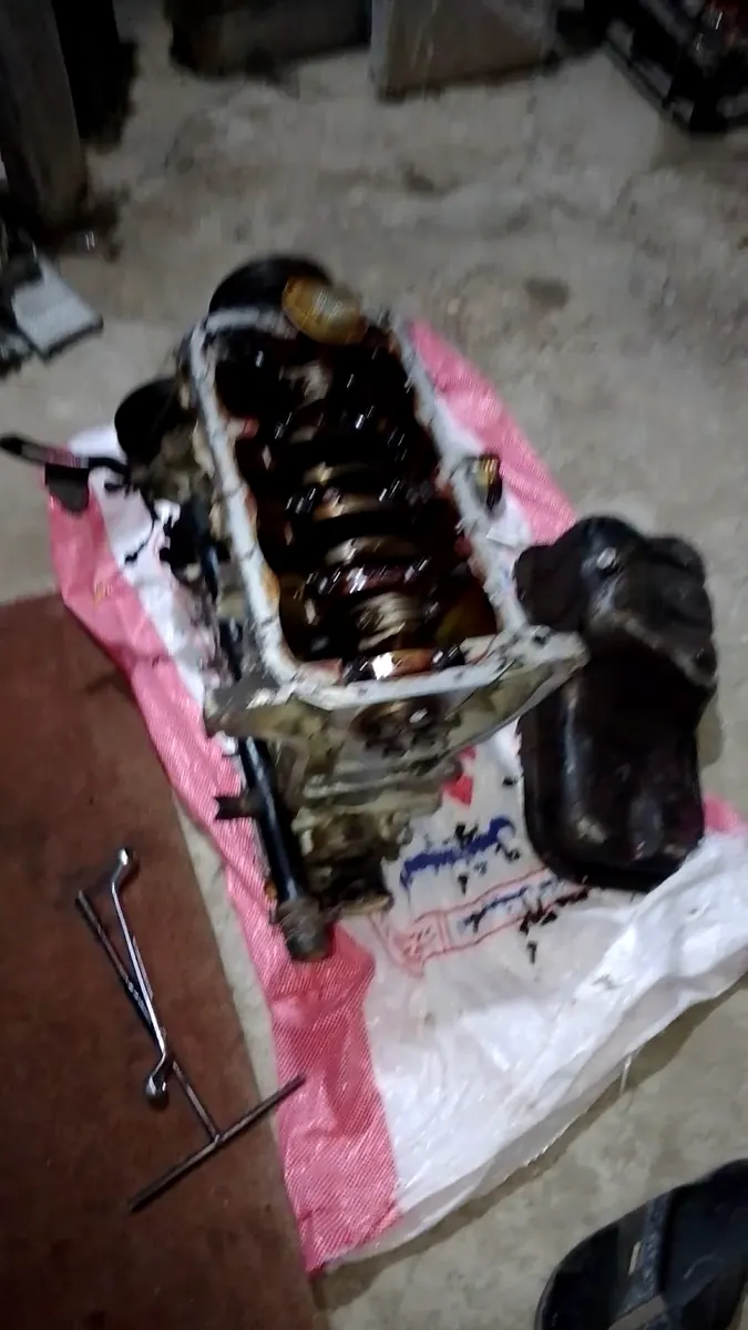 Engine block opened on the bench