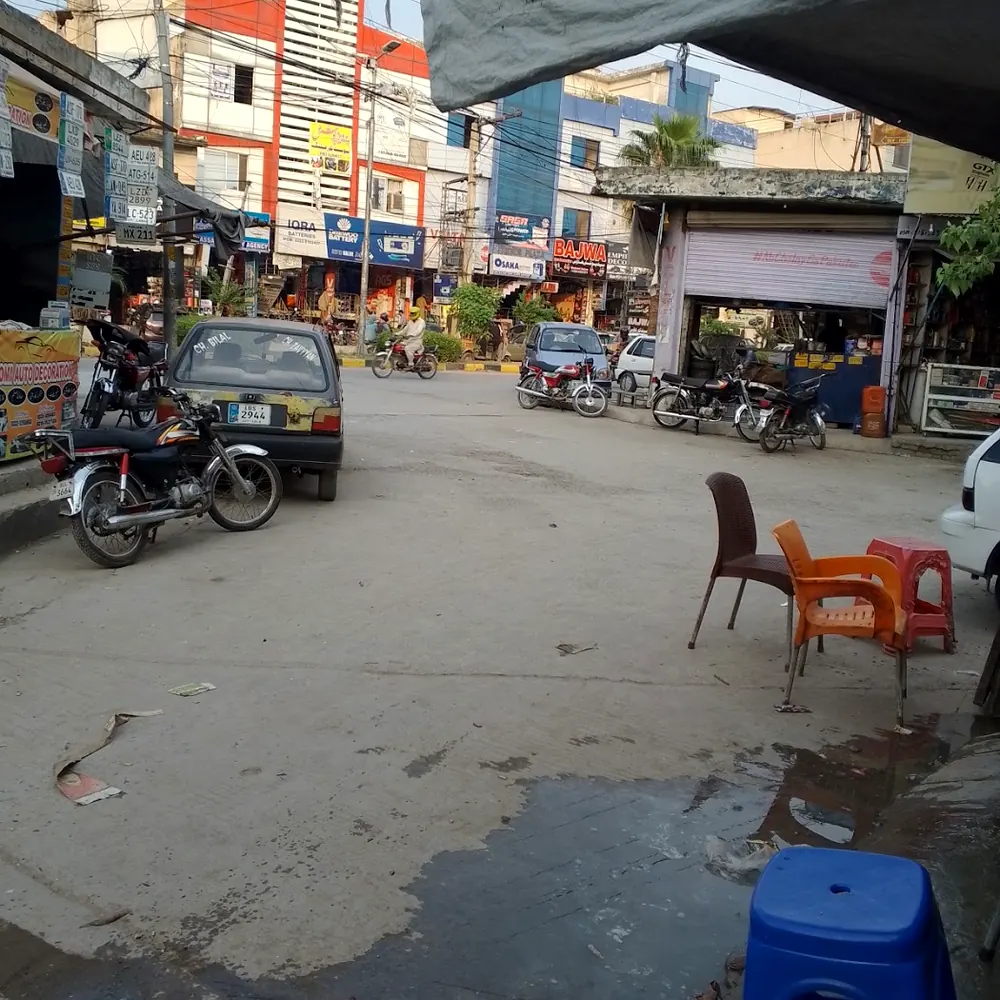 National Market, Satellite Town